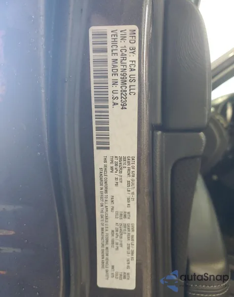 2021 Jeep Grand Cherokee Trackhawk из США, поврежденный, VIN 1C4RJFN99MC822394